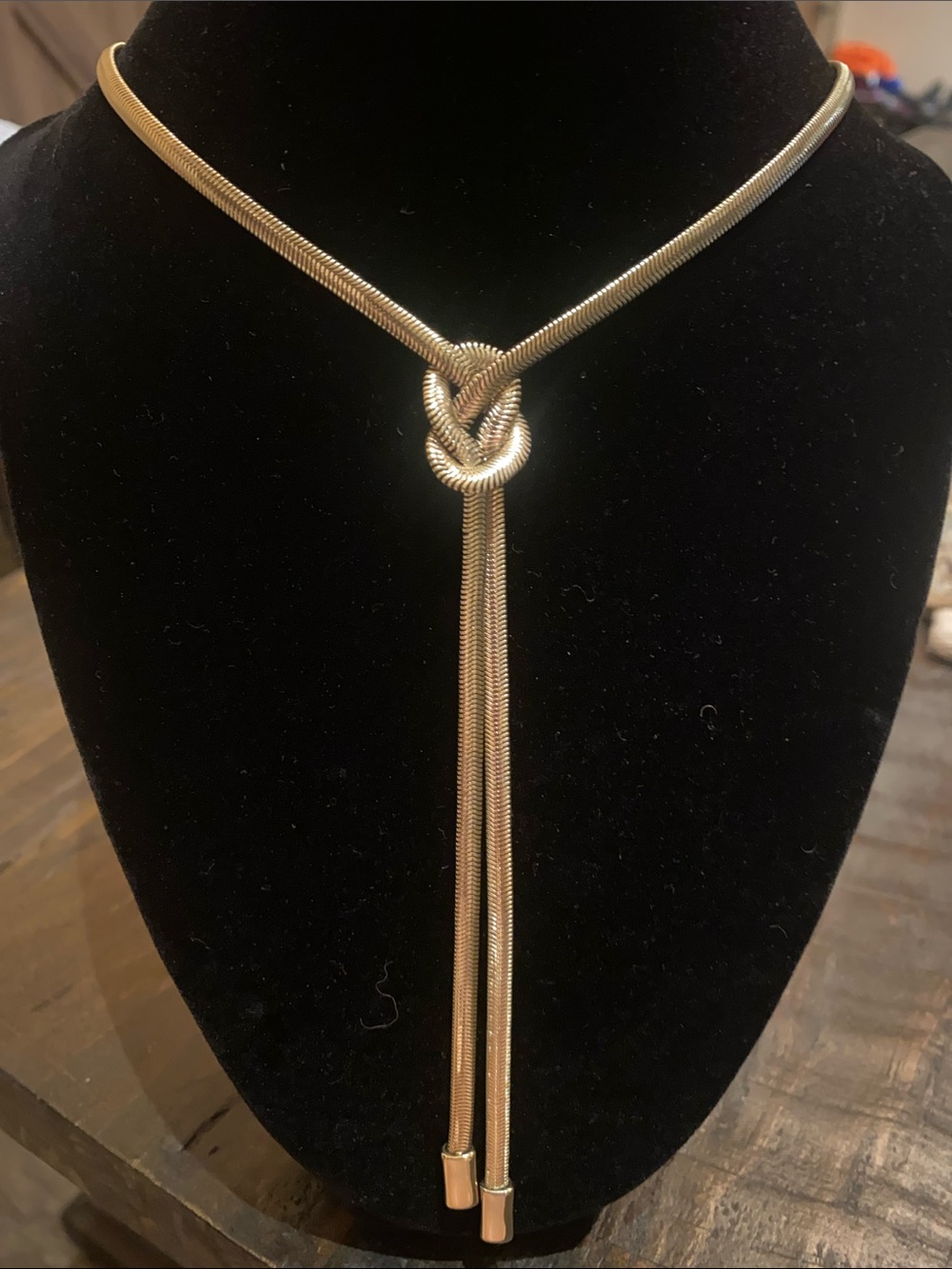 Kenneth Cole Silver Tone Snake Chain Lariat Knot Y-Necklace Adjustable 21 inches